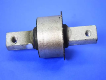 Aislador de Montaje de Eje - Mopar (52125143AC)