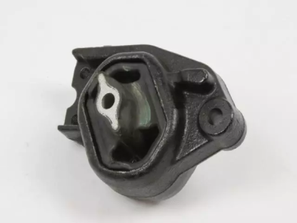 Aislador de Montaje del Motor, Lado Izquierdo - Mopar (52129481AC)